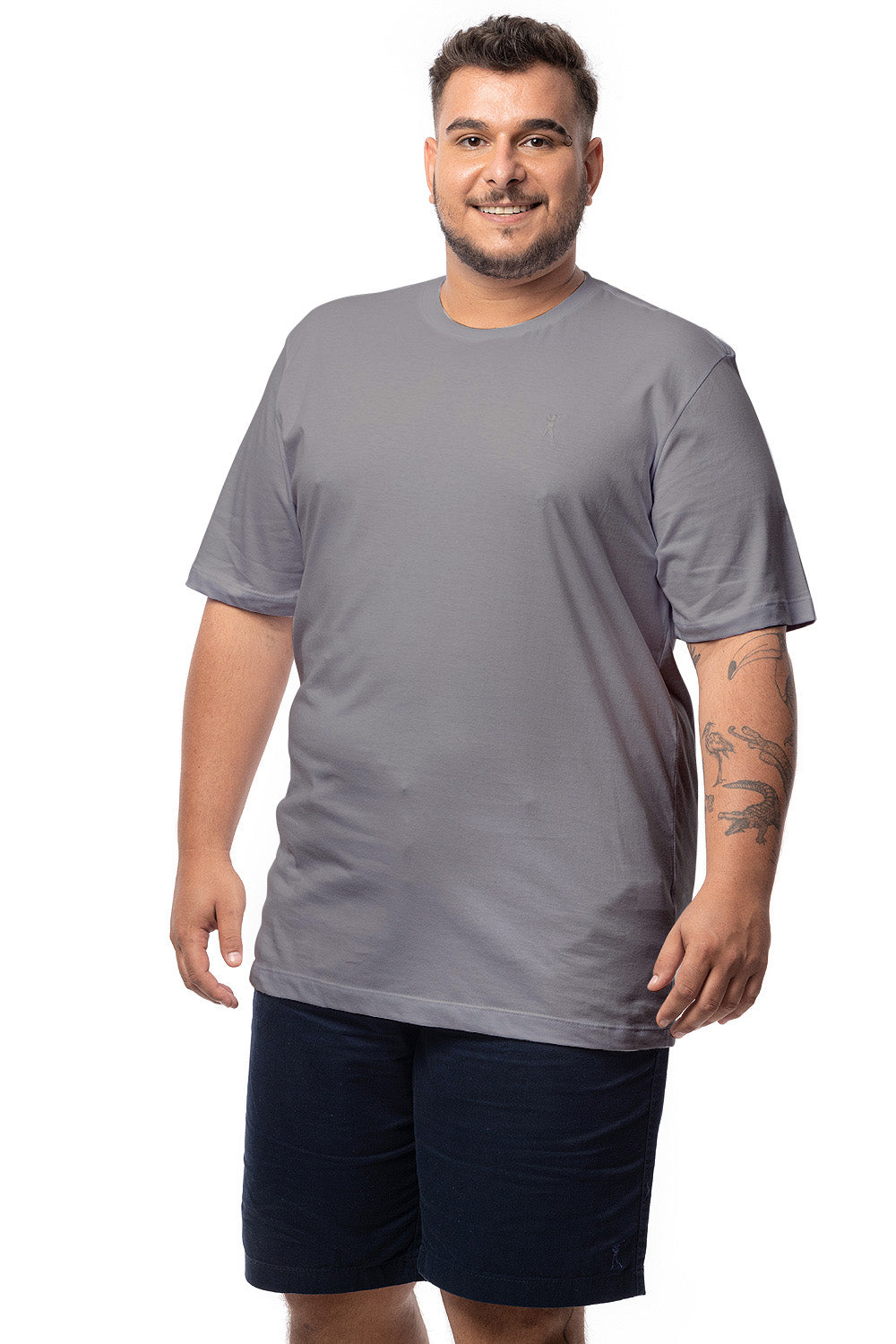 Camiseta Tradicional Bordada Plus Size
