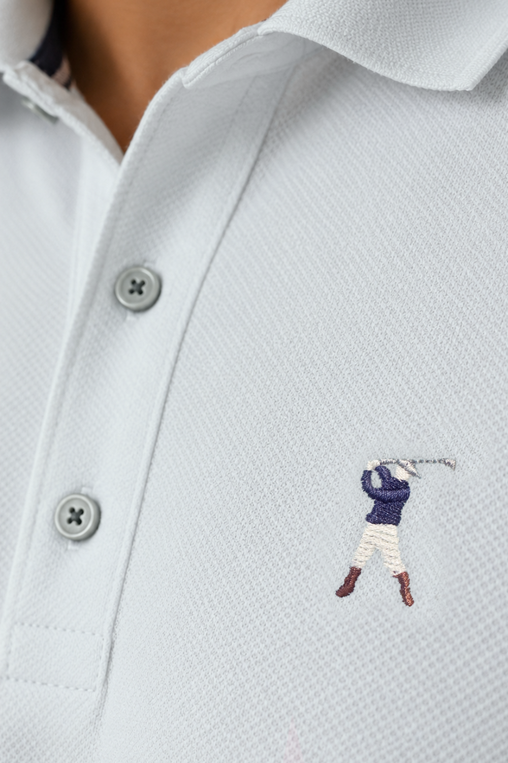 Camisa Polo Lisa com Cadarço Plus Size