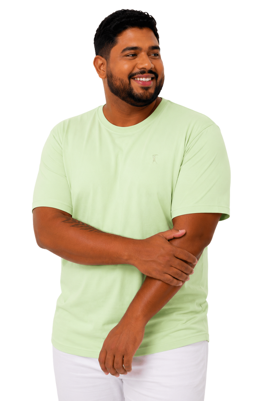 Camiseta Tradicional Bordada Plus Size