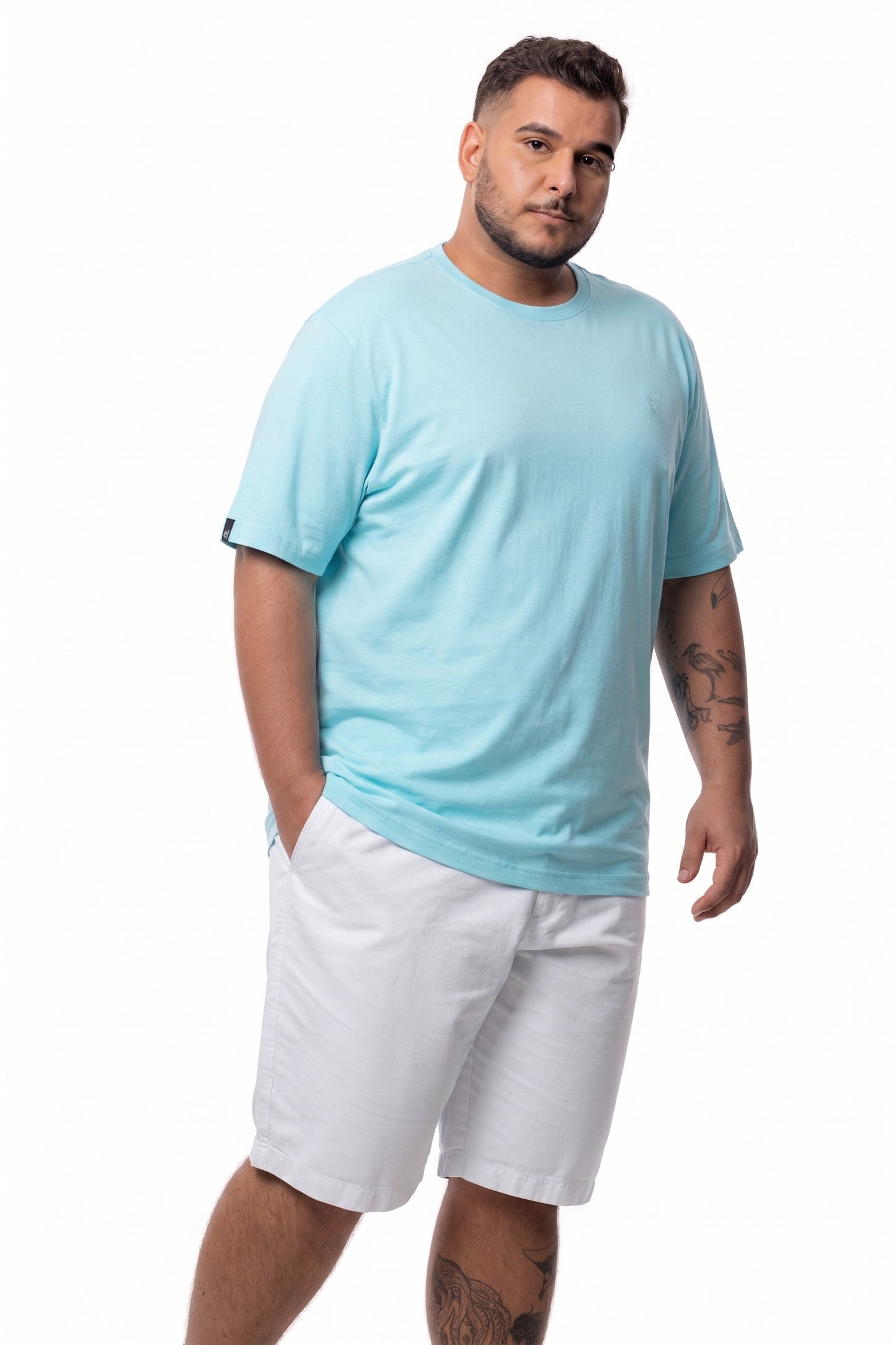 Camiseta Tradicional Bordada Plus Size