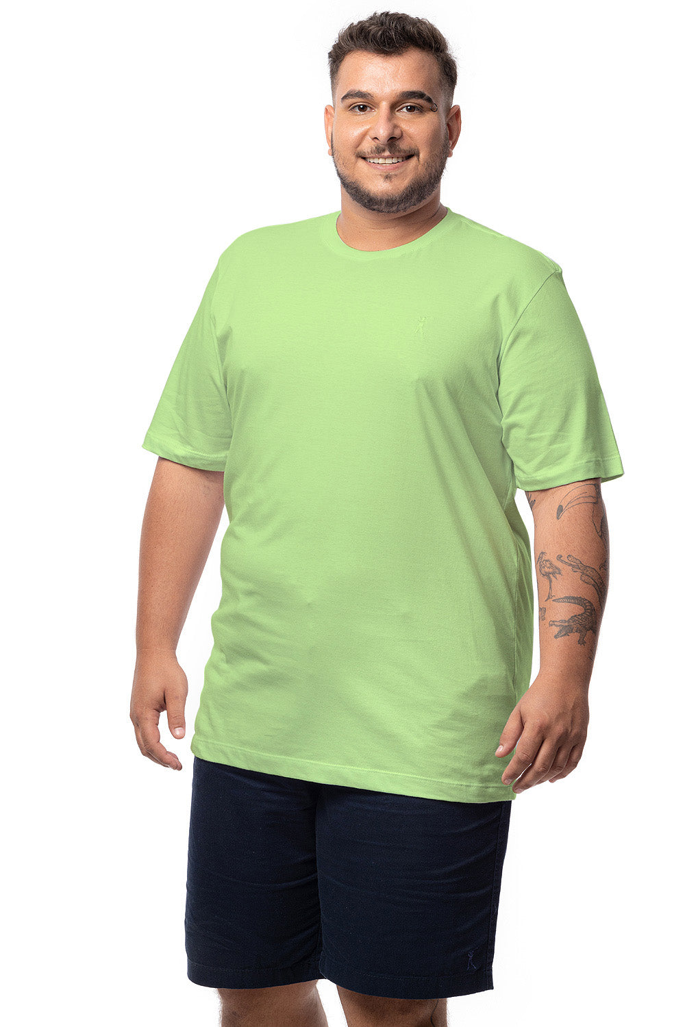 Camiseta Tradicional Bordada Plus Size