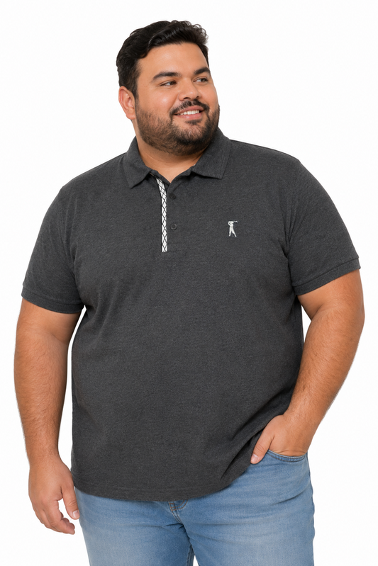 Camisa Polo Patô com Cadarço Geométrico Plus Size