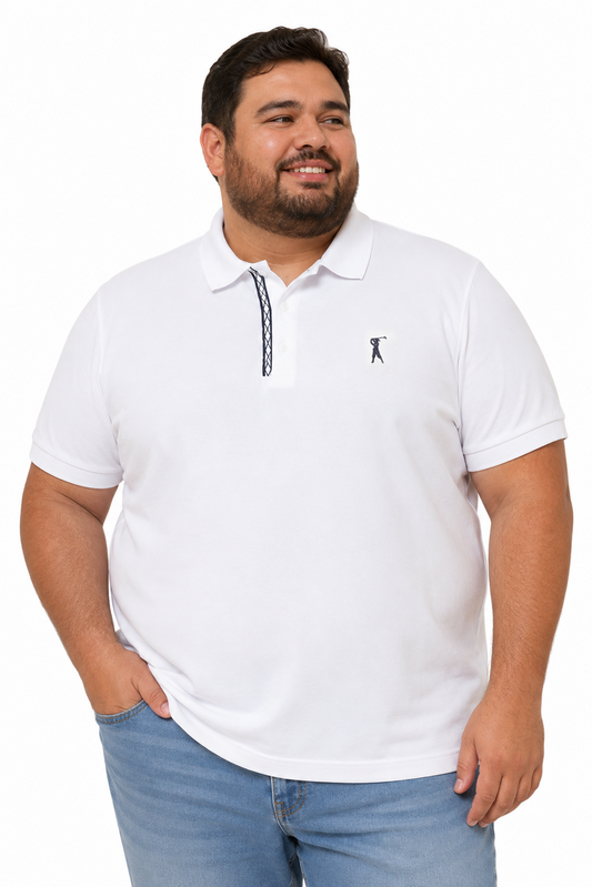 Camisa Polo Patô com Cadarço Geométrico Plus Size