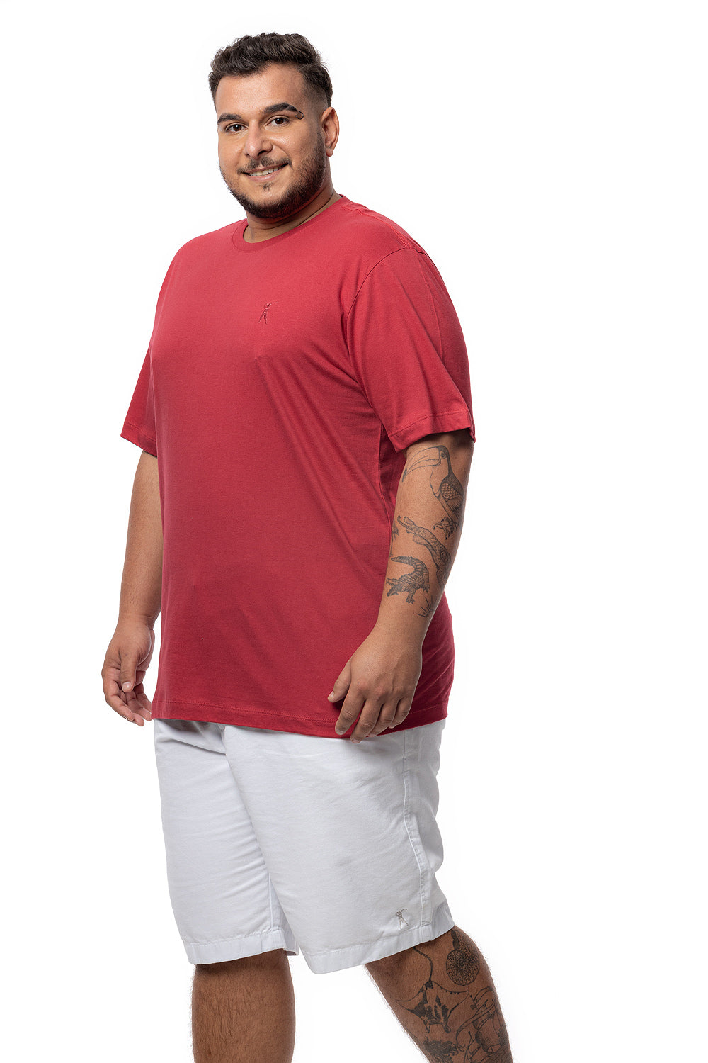 Camiseta Tradicional Bordada Plus Size