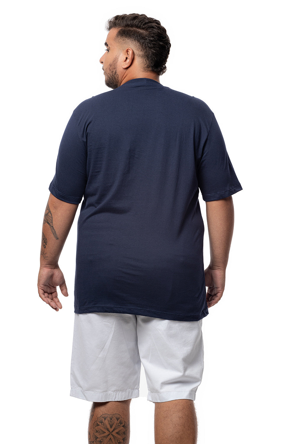 Camiseta Tradicional Bordada Plus Size
