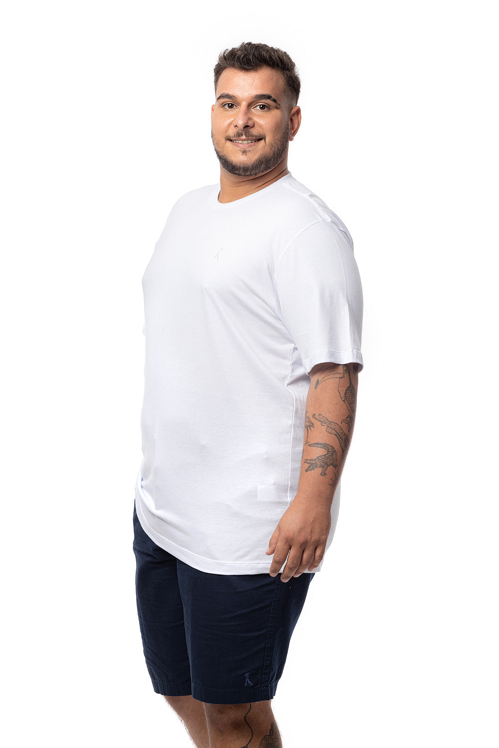 Camiseta Tradicional Bordada Plus Size