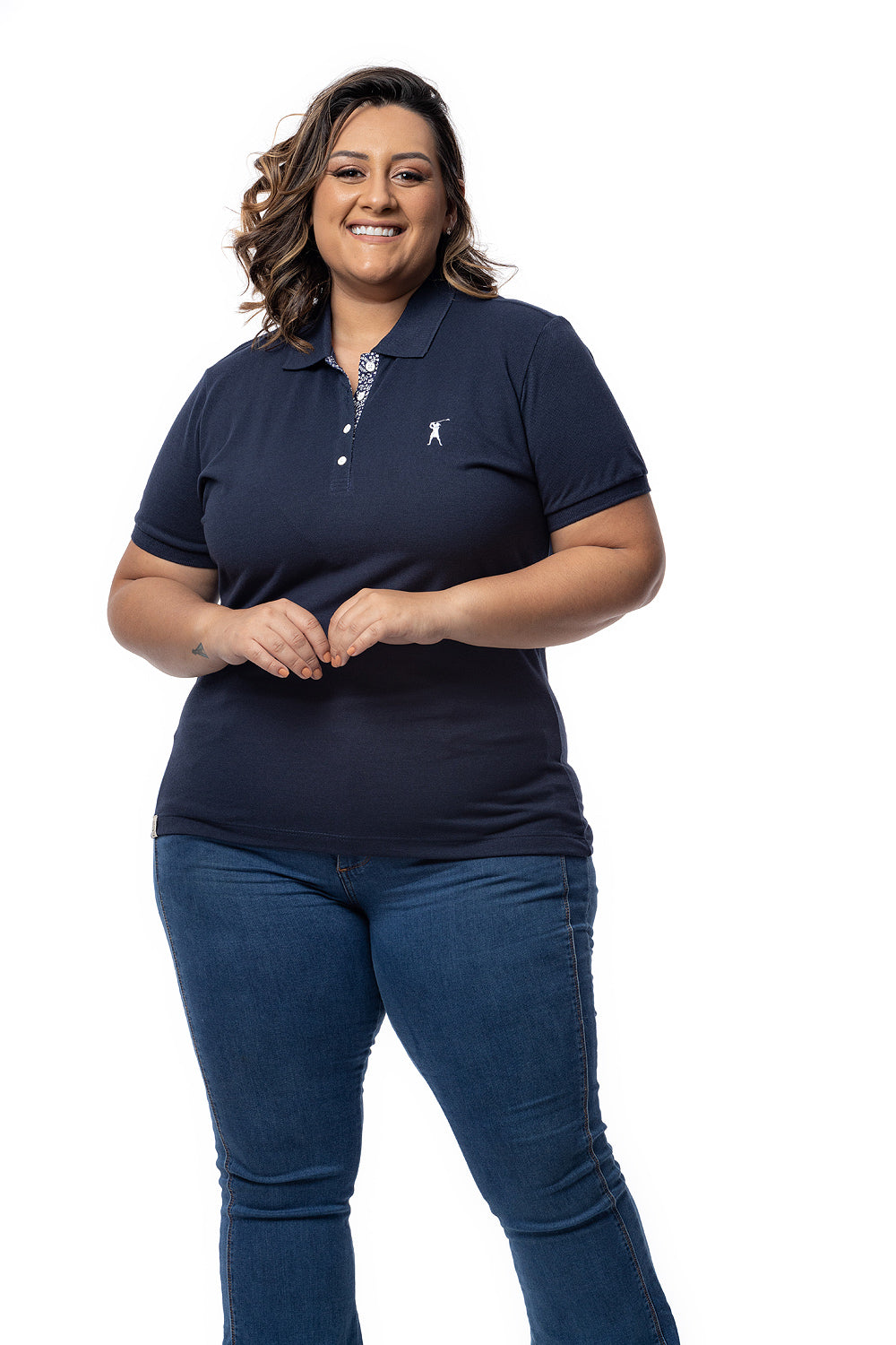Baby Look Polo Bordada Plus Size
