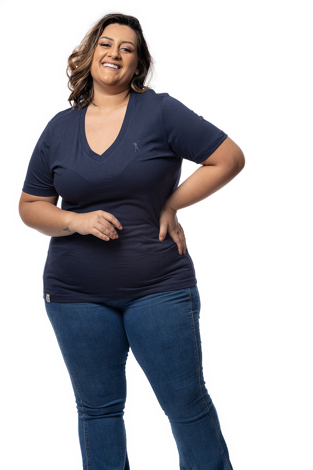 Camiseta Feminina Decote V Plus Size